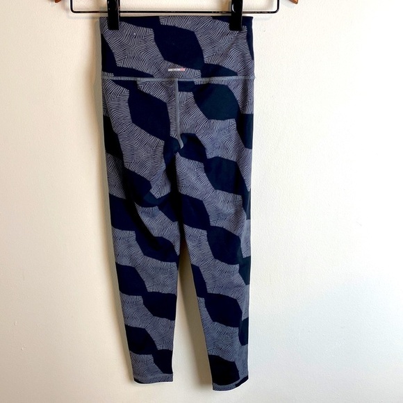 Aerie Chill Move Play High Waist Abstract Print Leggings - Picture 2 of 5